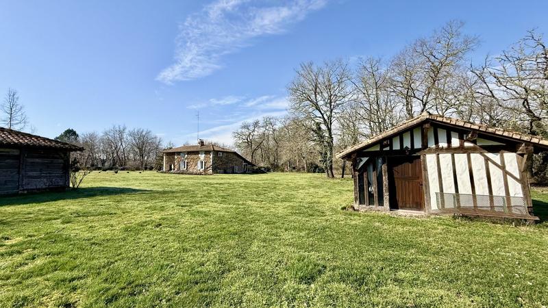 Maison ancienne - 206 m² - 6 pièces