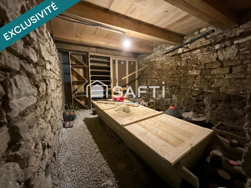 Maison - 205 m² - 6 pièces