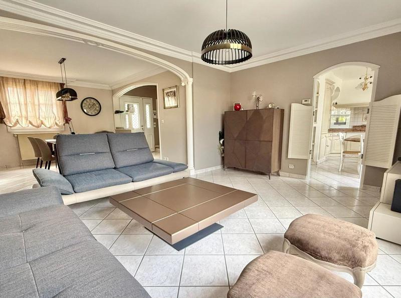 Maison - 125 m² - 7 pièces