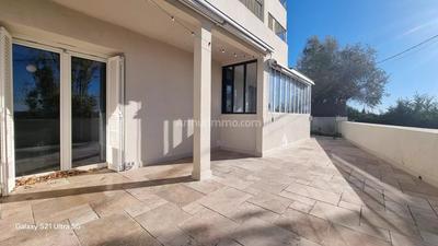 Appartement - 90 m² - 4 pièces