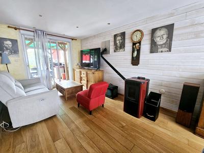 Maison - 149 m² - 8 pièces