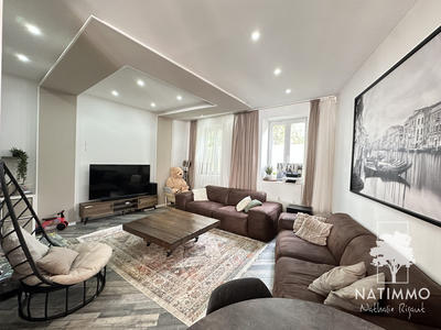 Maison - 90 m² - 4 pièces