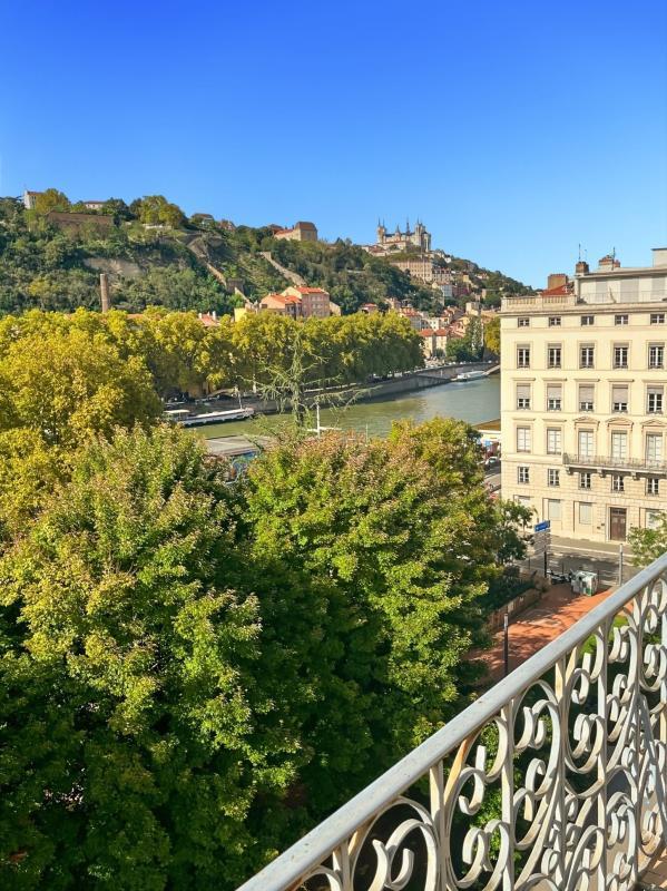 Appartement - 147 m² - 5 pièces