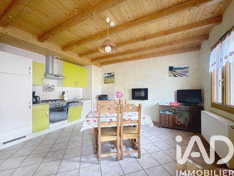 Maison - 300 m² - 21 pièces