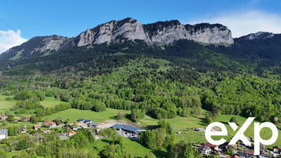 Terrain - 676 m²
