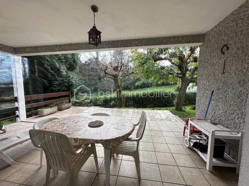 Maison - 161 m² - 7 pièces