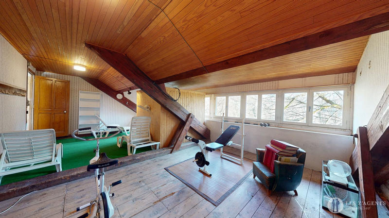 Maison - 290 m² - 13 pièces