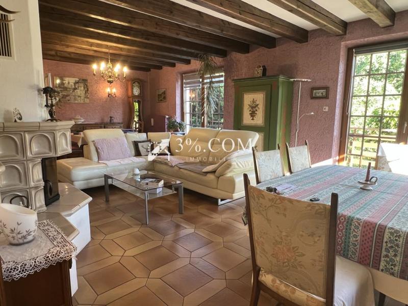 Maison - 200 m² - 7 pièces