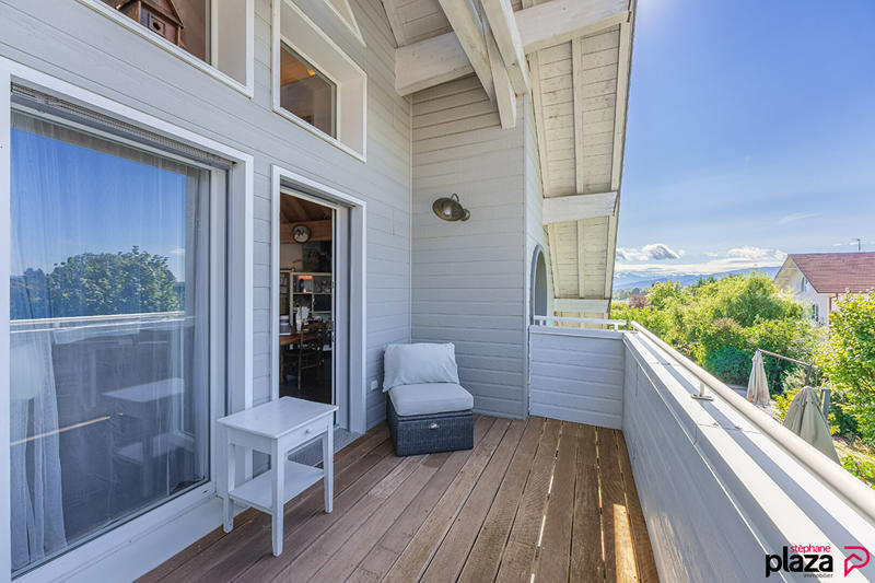 Maison - 350 m² - 8 pièces