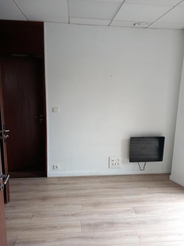 Bureau - 80 m² - 2 pièces