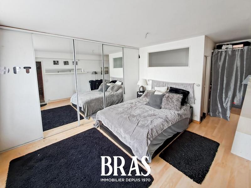 Appartement - 141 m² - 4 pièces