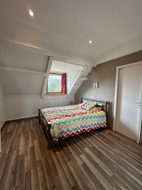 Maison - 170 m² - 6 pièces