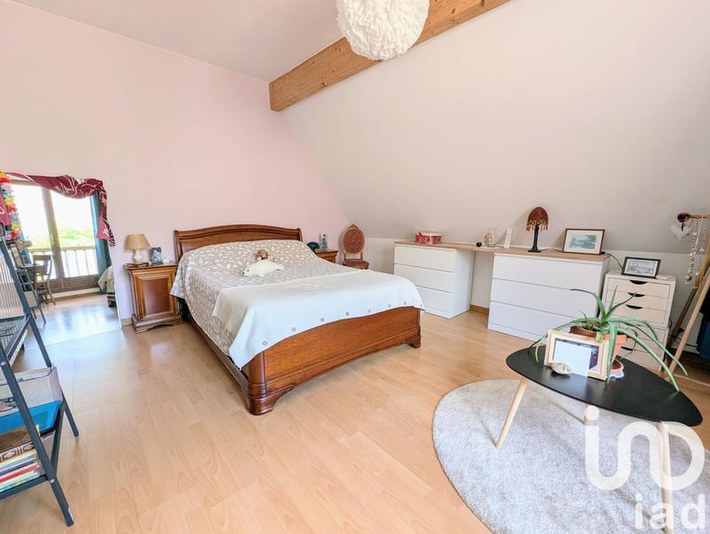 Maison - 201 m² - 7 pièces