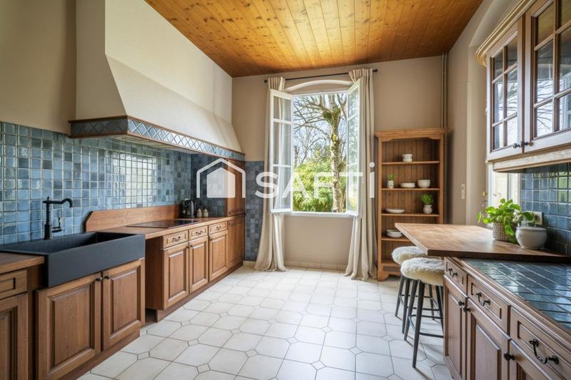 Maison de maîtres - 245 m² - 6 pièces