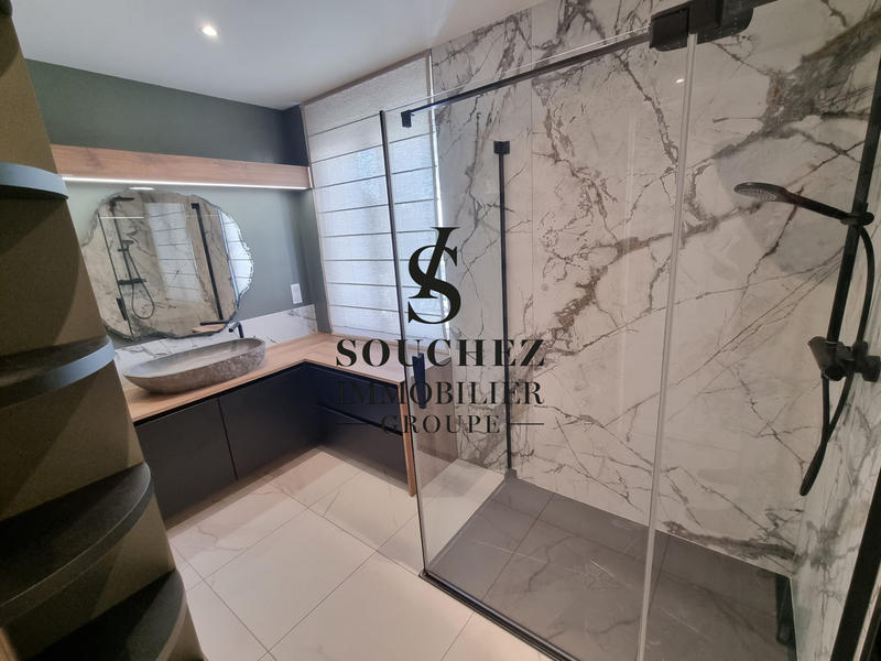 Maison - 170 m² - 8 pièces