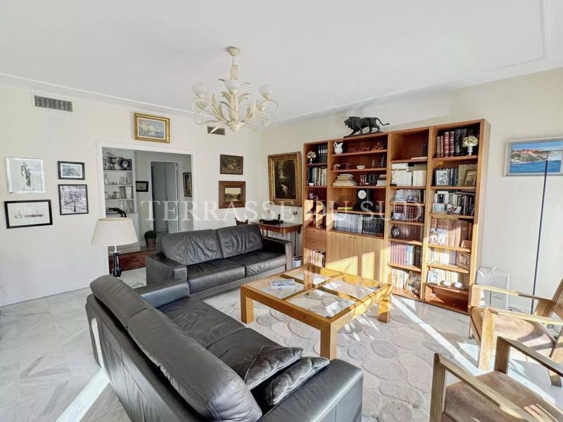 Appartement - 145 m² - 5 pièces