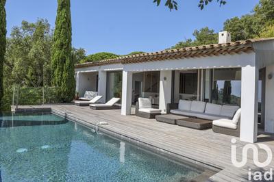 Maison - 350 m² - 9 pièces