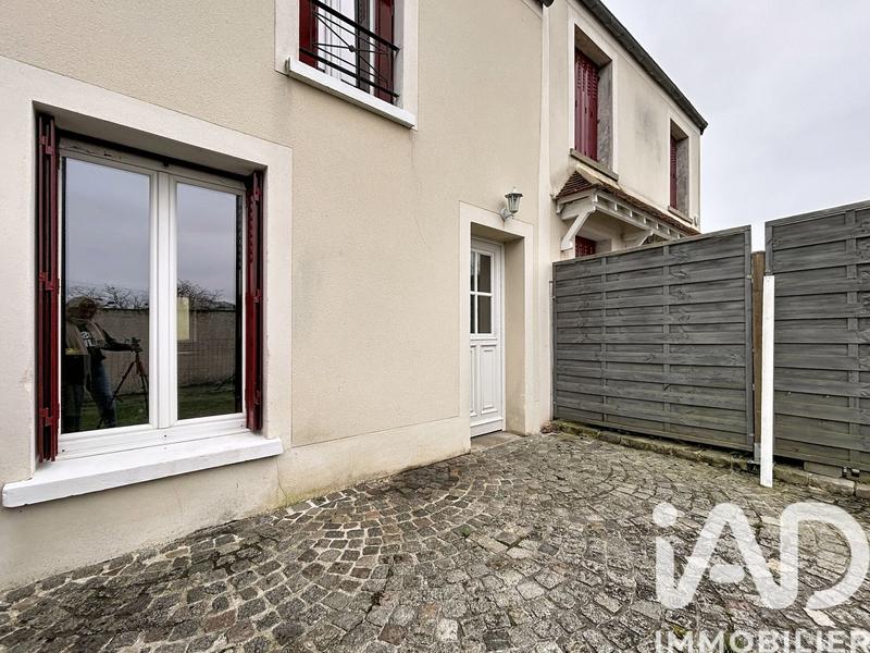 Maison - 98 m² - 4 pièces