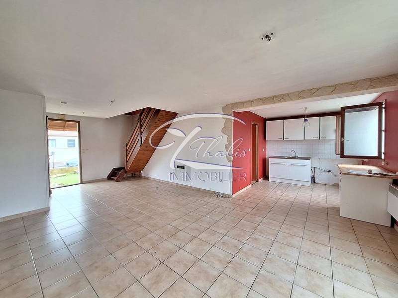 Maison traditionnelle - 86 m² - 8 pièces