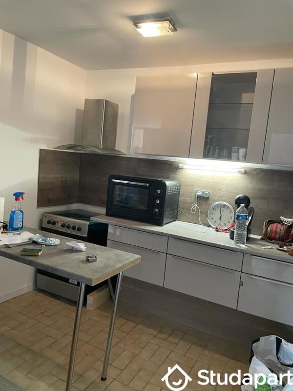 Chambre - 9 m² - 1 pièce