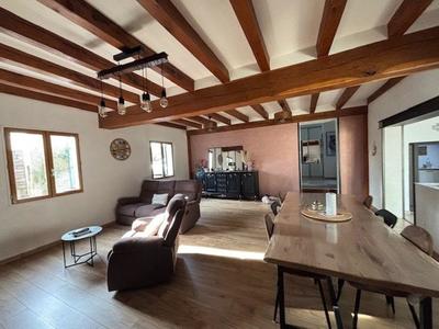 Maison - 170 m² - 7 pièces