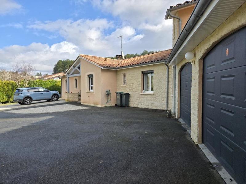Maison - 194 m² - 7 pièces