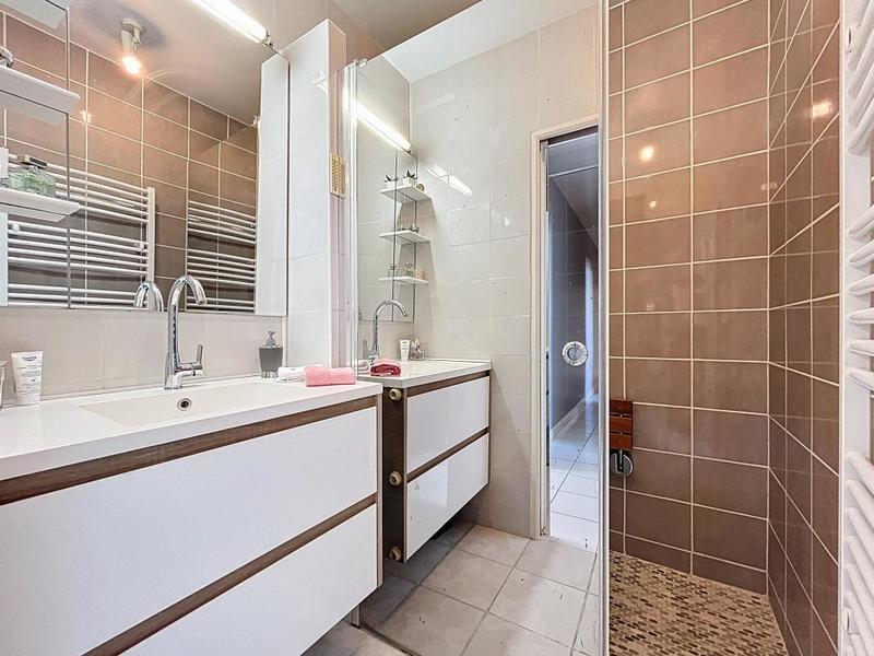 Appartement - 122 m² - 6 pièces