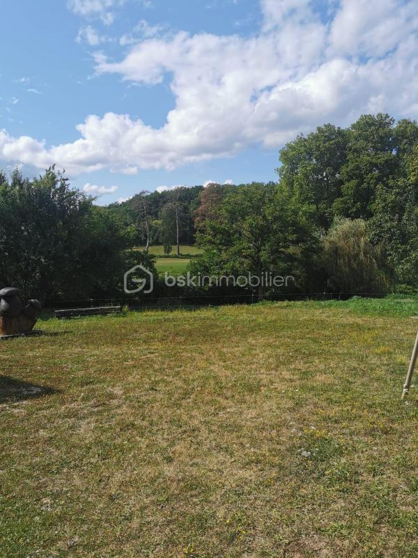 Maison - 240 m² - 9 pièces