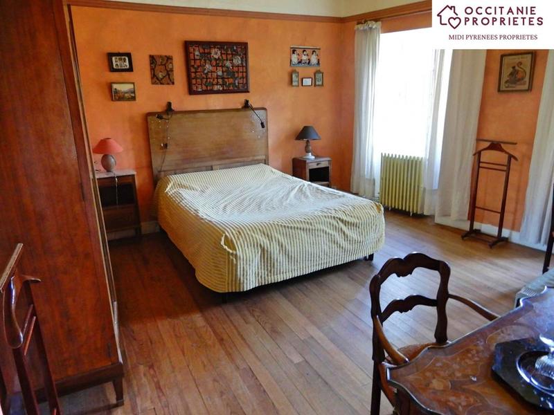 Moulin - 400 m² - 12 pièces