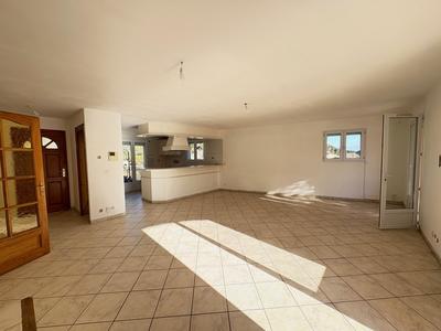 Maison traditionnelle - 140 m² - 5 pièces