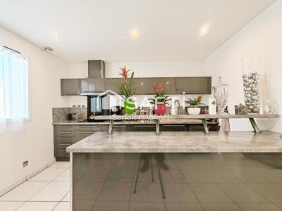 Maison - 200 m² - 10 pièces