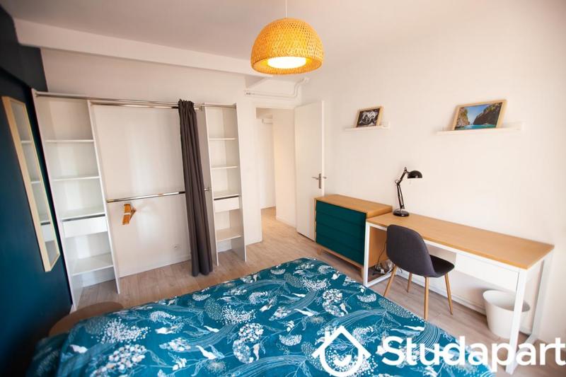 Chambre - 12 m² - 1 pièce