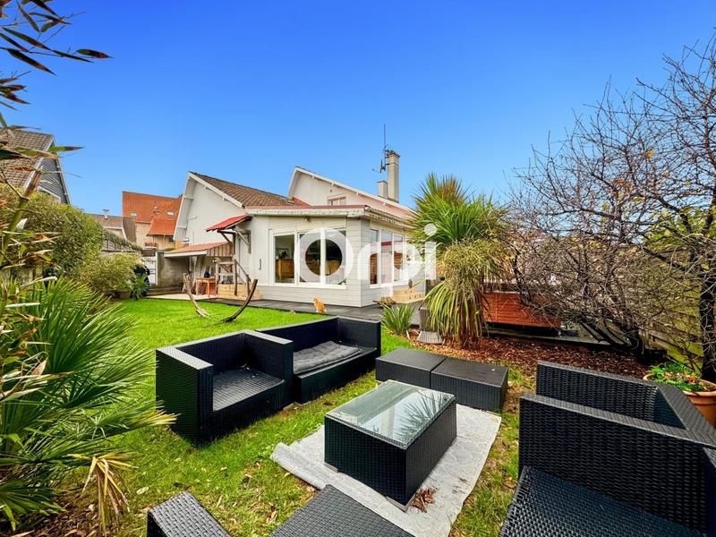 Maison - 174 m² - 5 pièces