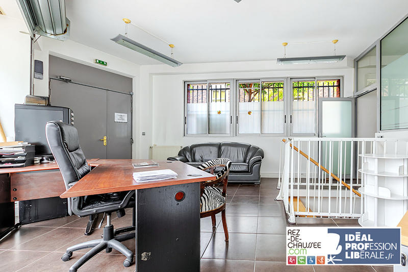 Local commercial - 76 m² - 4 pièces