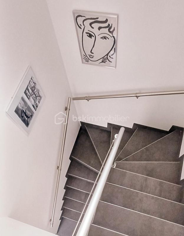 Maison - 99 m² - 4 pièces