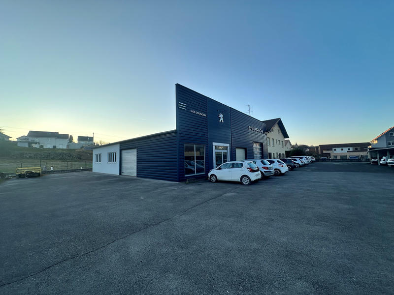 Local commercial - 490 m² - 6 pièces