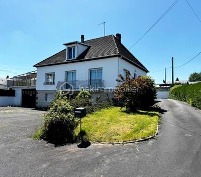 Maison ancienne - 199 m² - 8 pièces