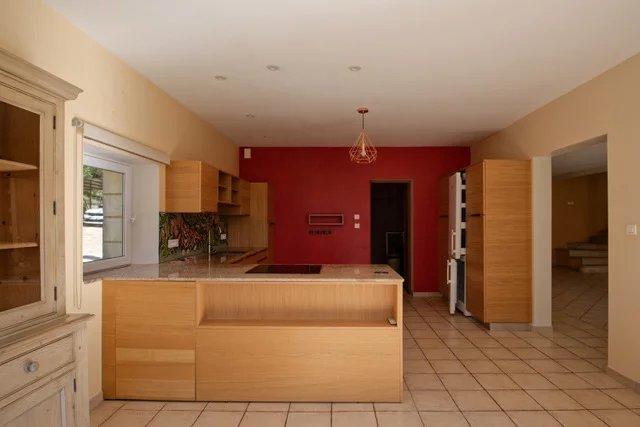 Bastide - 235 m² - 5 pièces