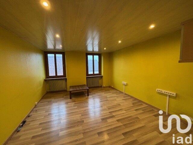 Maison - 207 m² - 7 pièces