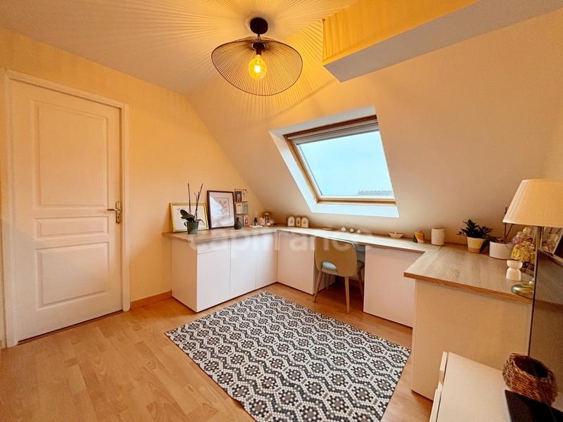 Maison - 95 m² - 5 pièces