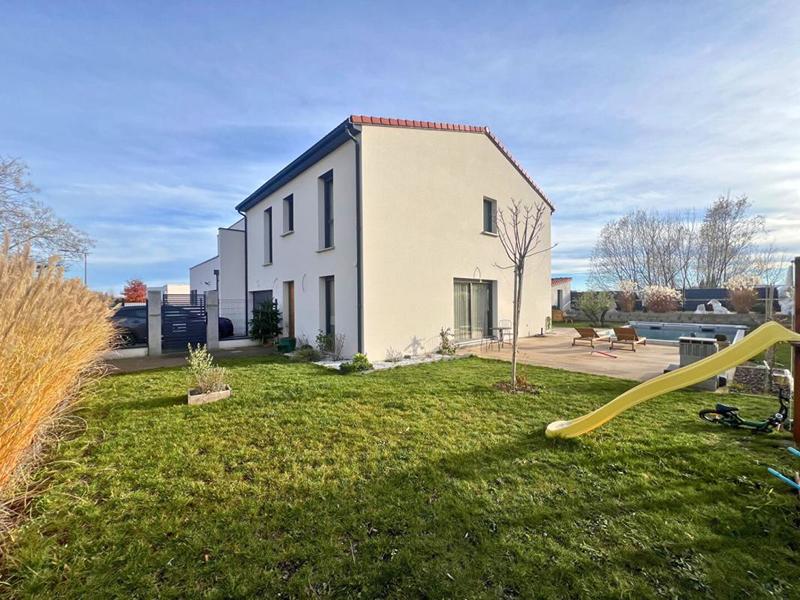 Maison - 147 m² - 5 pièces