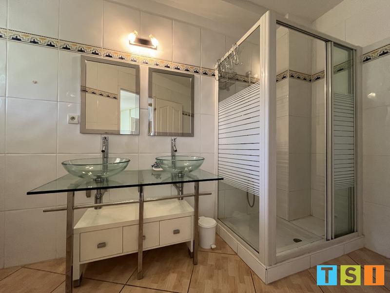 Maison - 169 m² - 5 pièces