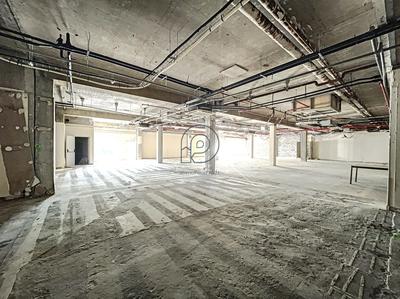 Local commercial - 1 842 m²