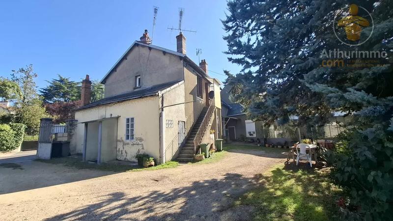 Immeuble - 240 m² - 11 pièces