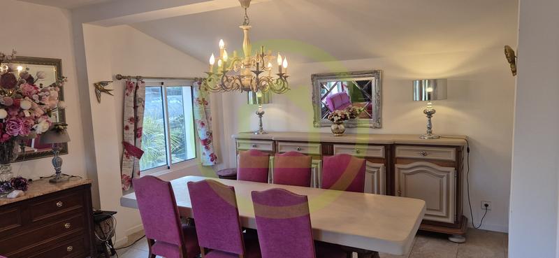 Maison - 96 m² - 4 pièces