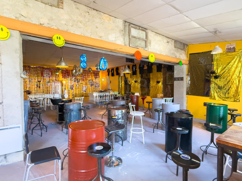 Local commercial - 294 m²