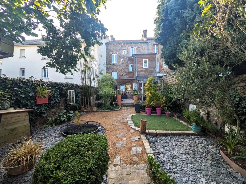 Maison - 179 m² - 6 pièces