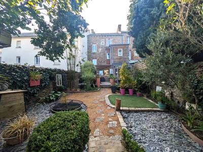 Maison - 179 m² - 6 pièces