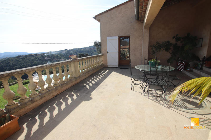 Villa - 265 m² - 8 pièces