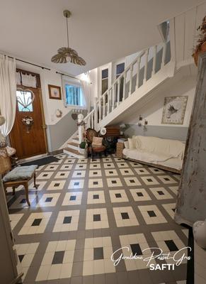 Maison - 220 m² - 8 pièces